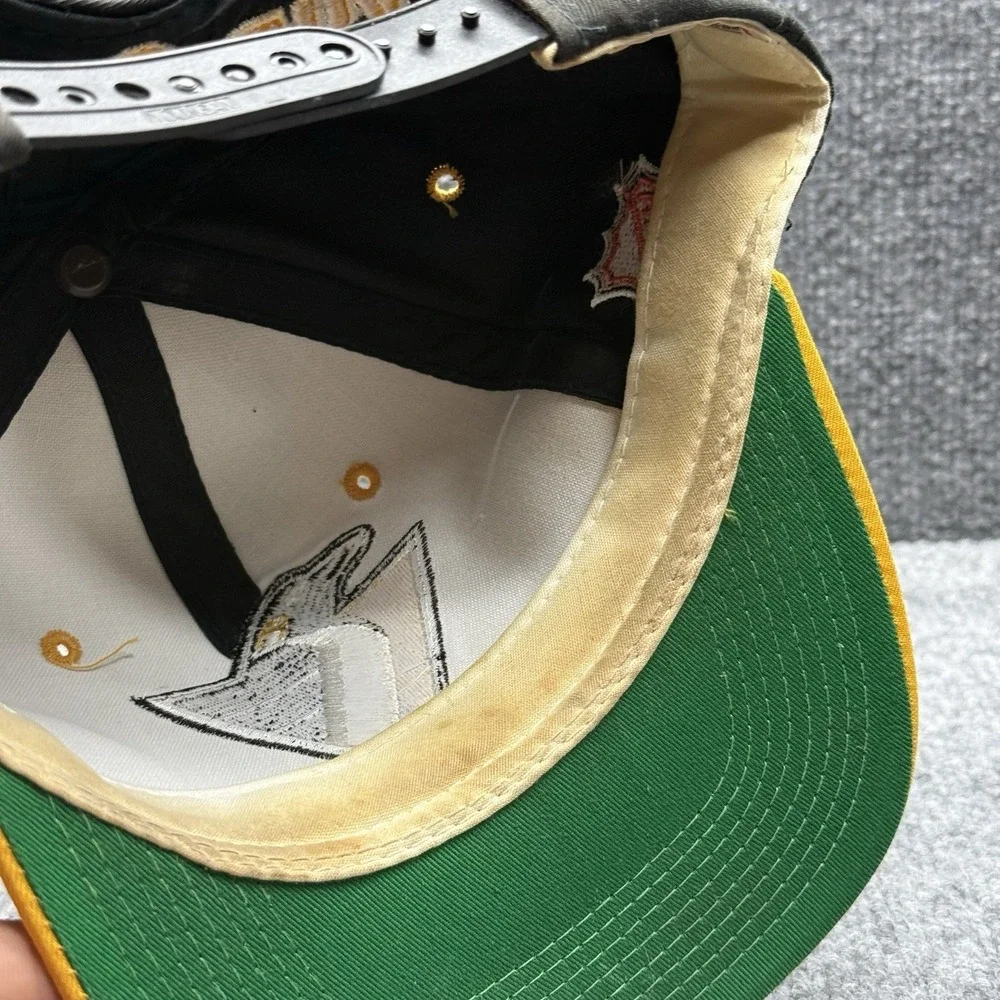Vintage 1990s NHL Sports Specialities‎ Pittsburgh Penguins Script Snapback Hat